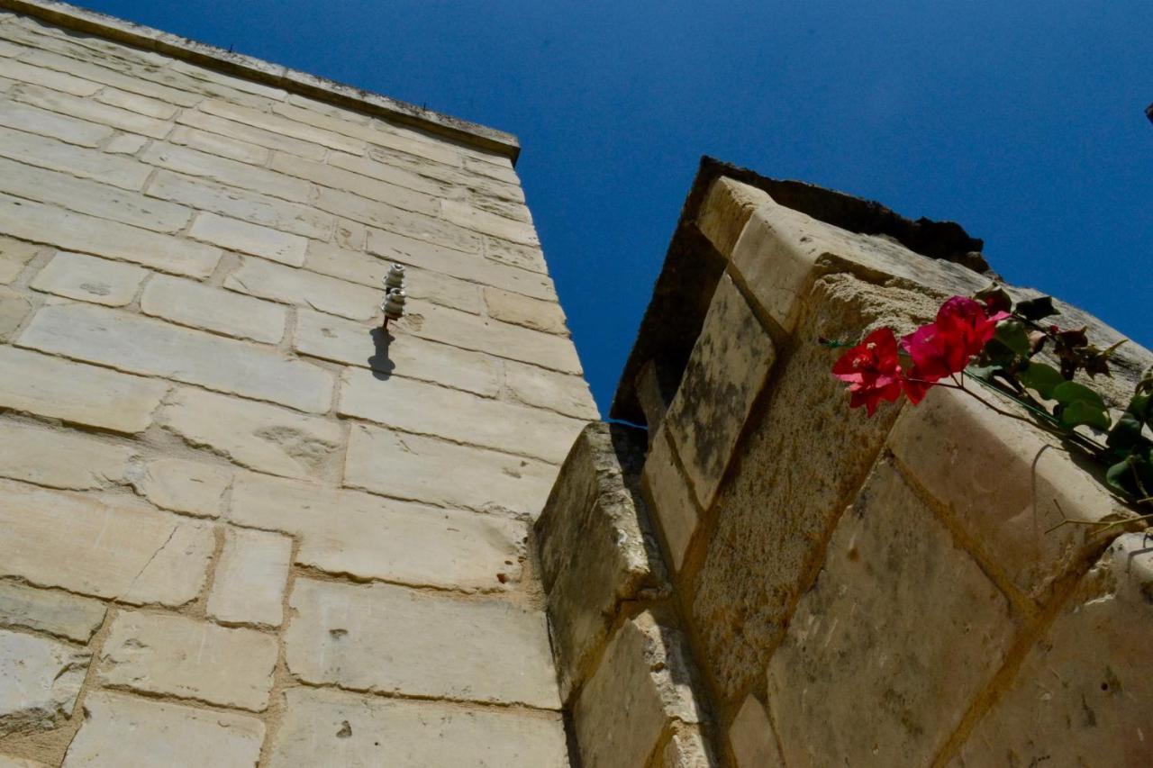 Bed and Breakfast La Dimora Delle Grazie San Cesario di Lecce Exterior foto